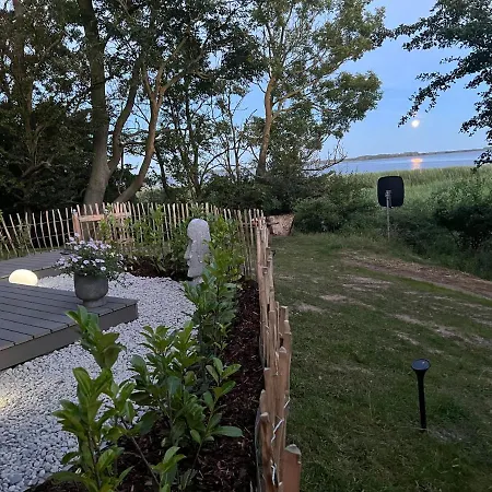 Luxuswohnwagen Dreamer Mit Achterwasserblick Lutow