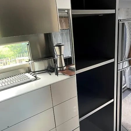 Luxuswohnwagen Dreamer Mit Achterwasserblick *