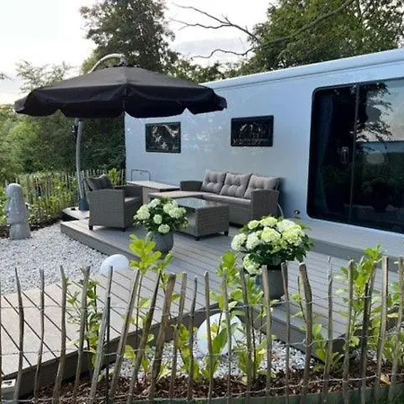 Campingplads Luxuswohnwagen Dreamer Mit Achterwasserblick