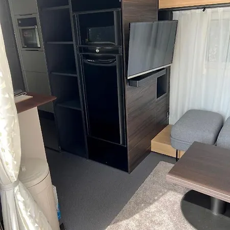 Luxuswohnwagen Dreamer Mit Achterwasserblick Campingplads